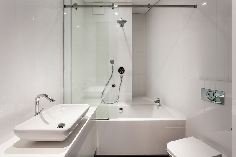 https://www.badeloftusa.com/wp-content/uploads/2020/09/modern-white-undermount-bathtub.jpg